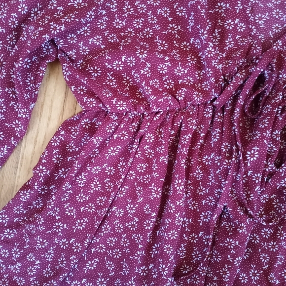 Floral Peasant Blouse - Picture 5 of 5